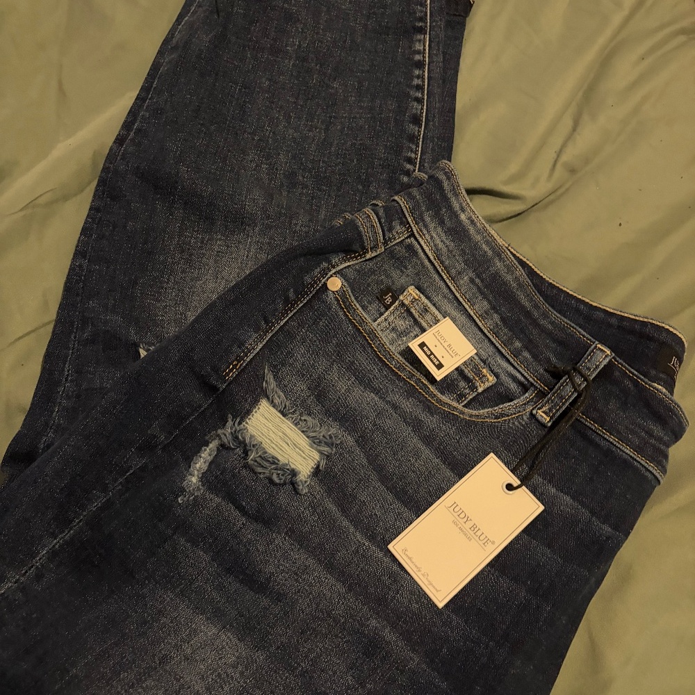 Judy Blue mid rise distressed cuffed jeans